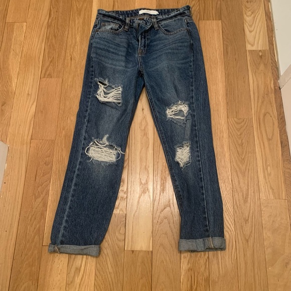 Hidden jeans. Straight leg with rips on both legs. Size 25. Perfect condition! - Picture 2 of 4